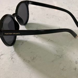 Foster Grant XL Thick  Fashion Sunglasses